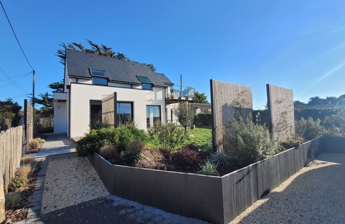 Kerroch House | Seaside house. View of Ile de groix