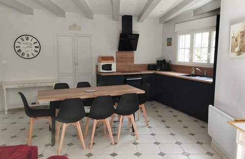 Les Mathes Villa | Seaside, La Palmyre pretty 8-9 P villa in quiet enclosed grounds Poitou Charente