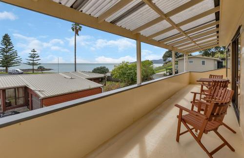 Cable Bay House | Seaside on Stratford - Cable Bay Holiday Home