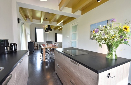 Koehool Villa | Seaside Villa with Garden