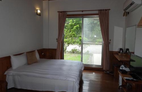 Jiaoxi House | Seasons Inn