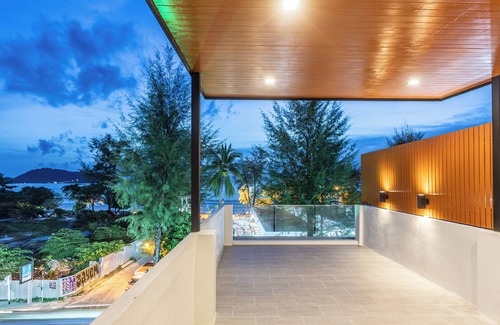 Patong House | Seaview 2BR Beachfront home in Patong - 5 mins to Bangla