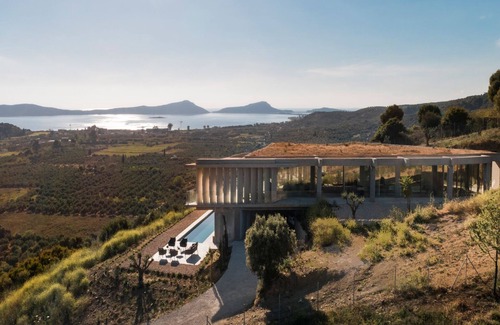 Pylos-Nestoras Villa | Seaview 4 Bed Villa Sleeps 8 -Private Pool-Pets Ok