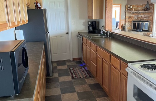 Kachemak House | Seaview! Amazing 180 Degree View Of Kachemak Bay, Glaciers, & The Homer Spit!