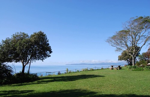 Parapara House | Seaview Cottage, Golden Bay Lodge
