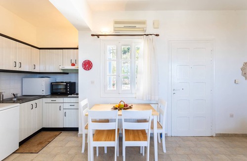 Diasella Apartment | Seaview Haven with Pool by the beach