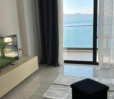 Sarande Apartment | Seaview Luxury Apartment