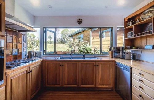 Ostend House | Seaview Sanctuary - Our Island