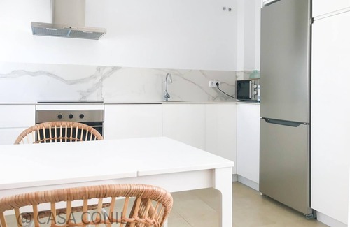 Conil de la Frontera City Center House | Seaviews and private Terrace near to the beach - townhouse Sarina with aircondition and garage parking, with wifi internet