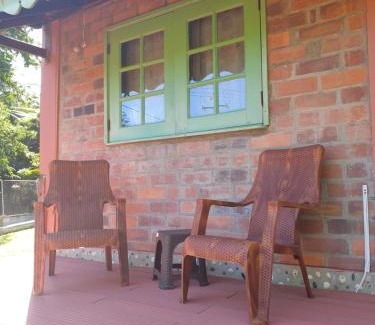 Gros Islet Apartment | Seawind Cottage Authentic St.Lucian Accommodation near Plantation Beach