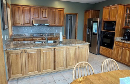State College House | Secluded 4 bedroom with hot tub minutes from campus