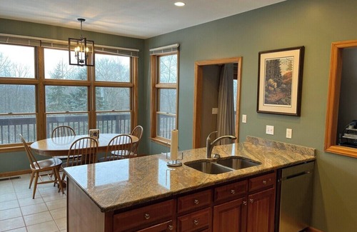 State College House | Secluded 4 bedroom with hot tub minutes from campus