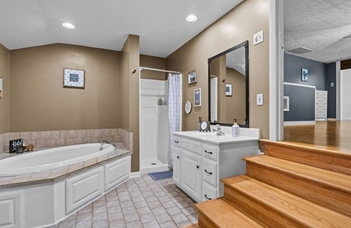 White Bluff Other | Secluded 5-acre Woodland Hideaway Retreat; Family reunion Haven; Pet Friendly