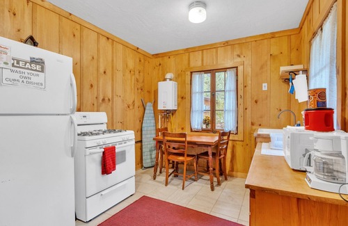 Green Mountain Falls Cabin | Secluded Cabin, Located Close To All The Pikes Peak Area Attraction