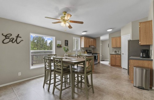 Florissant Cabin | Secluded Cabin in the Woods Pet Friendly