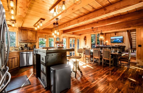Blue Jay Ski Chalet | Secluded Chalet - Hot Tub, Firepits, Decks & Games