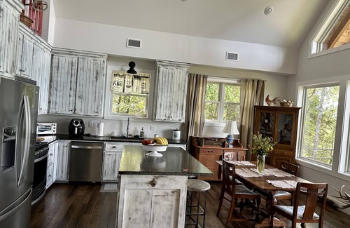 Dardanelle Cabin | Secluded Chickalah Mt. retreat overlooking beautiful Harkey Valley!