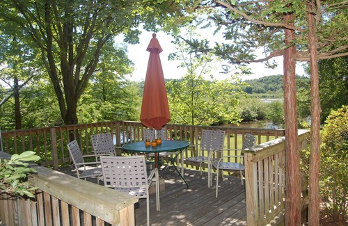 Shelby House | Secluded Cottage On Beautiful Stony Lake and Creek