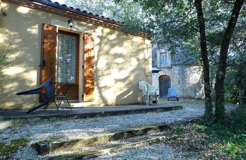 Sarlat-la-Caneda Cottage | Secluded Countryside House with Terrace & Garden, 1km from Sarlat Center