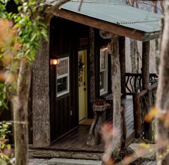 Lake Toxaway House | Secluded Delight: Unplug and Reconnect in a Special House in Lake Toxaway's Woods