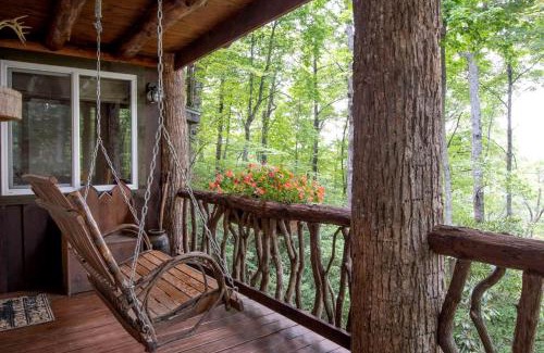 Lake Toxaway House | Secluded Delight: Unplug and Reconnect in a Special House in Lake Toxaway's Woods