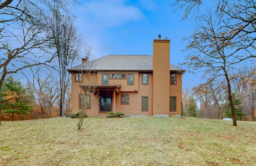 New Lisbon House | Secluded exclusive brick home with game room, fireplaces, large porch, firepit