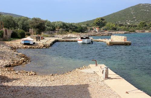 Kraj House | Secluded fisherman's cottage Cove Ladjin - Landjin, Pasman - 8500