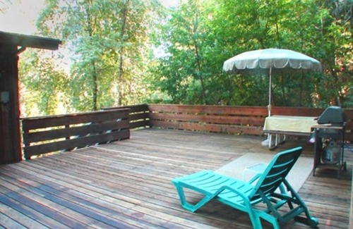 Summerhome Park House | Secluded Hillside Hideaway Offers Elegance, Comfort, Amenities