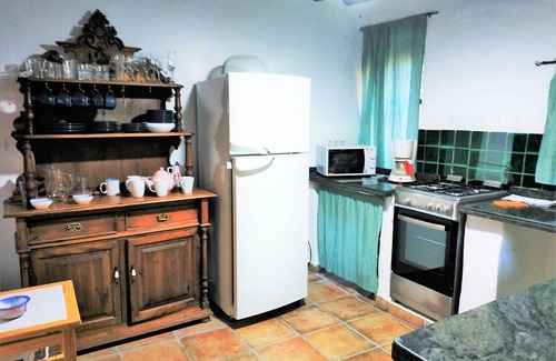 Orgiva Cottage | Secluded idyll! 5min walk to town: very private, pool, air-con.