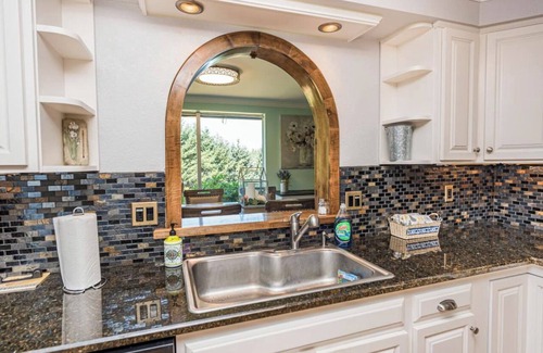 Sequim House | Secluded in the Heart of Sequim