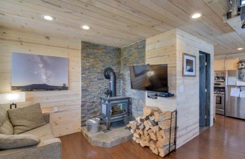 Stagetop House | Secluded Jefferson Cabin with Deck and Mountain Views!