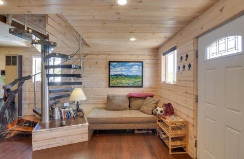 Stagetop House | Secluded Jefferson Cabin with Deck and Mountain Views!