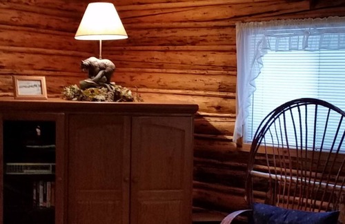 Kila Cabin | Secluded Mountain Cabin, Only Short Drive To Kalispell and Glacier N.P.
