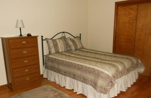 State College House | Secluded on 5 acres near Beaver Stadium!