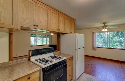 Kapoho House | Secluded Quiet Home Near Pahoa. Easy Day Trips to Hilo & Volcano National Park