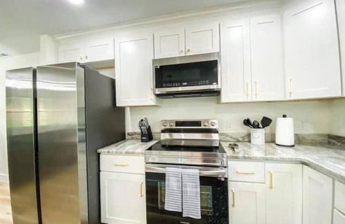 Zebulon House | Secluded ranch with big yard in Zebulon