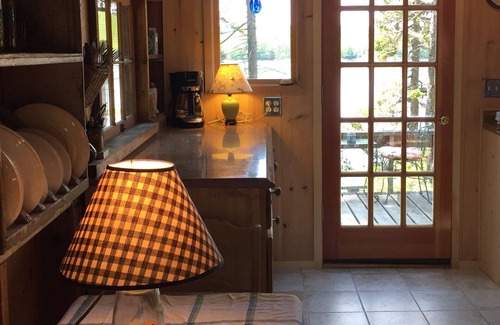 Blue Hill Cabin | Secluded Saltwater Cabin "Piney Home"