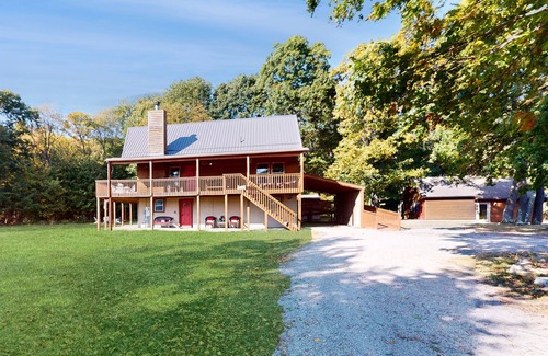 Accident House | Secluded & spacious retreat with private hot tub, carriage house & game room