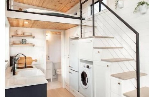 Thurber Cabin | Secluded Tiny Home Hideaway w/Scenic Views & Cozy Firepit
