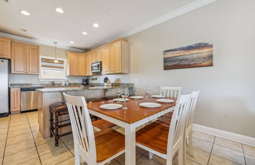 Bahama Beach House | Second Wind By Book That Condo