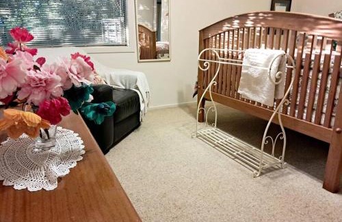 Waitara House | Secret Cottage