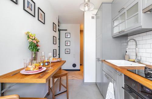 Okecie Apartment | Secret Garden Apartment