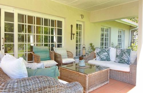 Plettenberg Bay Villa | Secret Garden Villa - 3BD with Pool & Ocean Peek