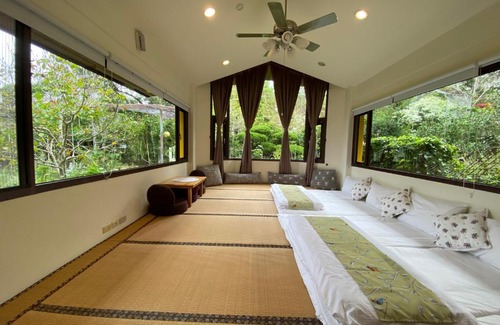 Xihu House | SeeU Coffee and B&B