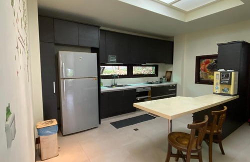 Xihu House | SeeU Coffee and B&B