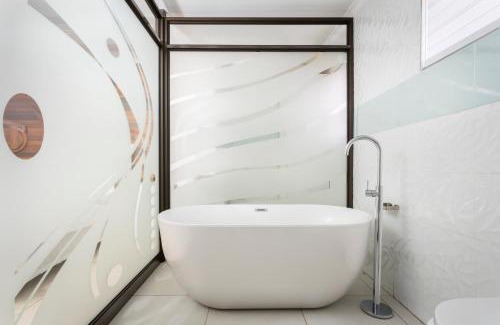 Chaneng House | SelaMod Village Guest House