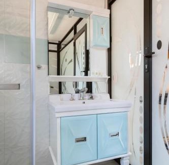 Chaneng House | SelaMod Village Guest House