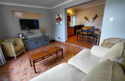 Malelane Bed & Breakfast | Selati 103 Guest Cottages