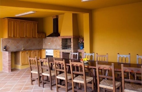 Sant Esteve de Llemena Cottage | Self catering La Roureda for 12 people