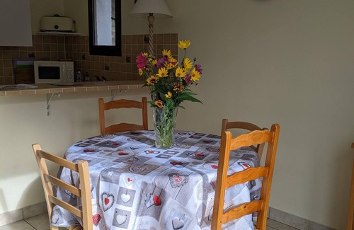 Chateauroux-les-Alpes House | Self-catering cottage with exceptional view